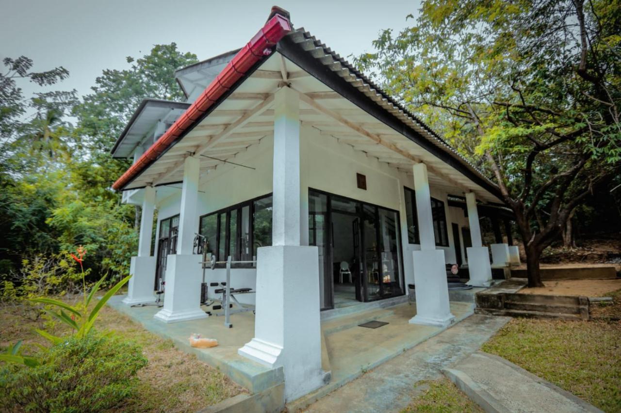 Hotel Sigiriya Kele Esterno foto