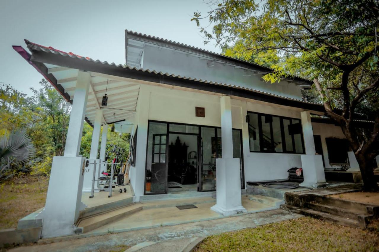 Hotel Sigiriya Kele Esterno foto