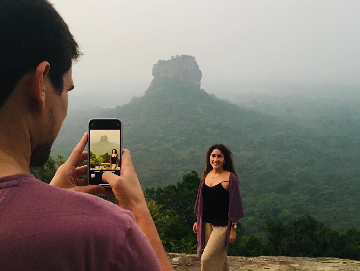 Hotel Sigiriya Kele Esterno foto